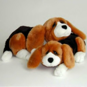From Cute Cocker Spaniels to Yorkshire Terriers Lou Rankin has been inspired by them all!  Jumbo Plush to mini Plush we have them ALL!