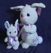 Precious Moments Tender Tail Bean Bag Plush Easter Bunny - (Limited Edition 2000) Introduced June '99. 2000 embroidered on left side above the foot. 6 inches