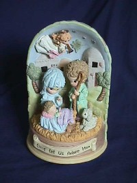 Click here to go to our selection of Precious Moments Figurines for Christmas