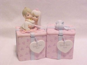 Click here to go to our Precious Moments Figurine Boxes