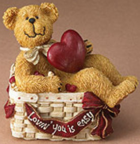 Click here to go to our selection of Boyds Valentine's Day Basketbearies Figurines