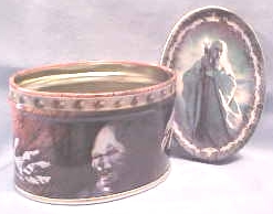 Click here to go to our Lord of the Rings Collector Tins Arwen and Villians 