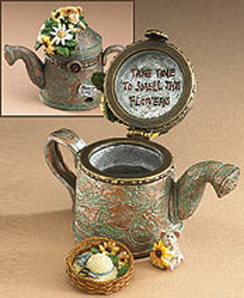 1st Edition Boyds Uncle Beans Treasure Box Tillies Watering Can with Sunny McNibble Mouse 1st Edition Boyds Uncle Beans Treasure Box Tillies Watering Can with Sunny McNibble Mouse
- Introduced Spring 2006 and has been retired
- This is a Limited Edition piece of 6,000
- There's more in this ol' watering can than meets the eye! Flip open the lid and you'll find a tray of tiny gardening surprises...and hidin' underneath that is a lil' green thumbed friend!
- Quote: "The Amen of nature is always a flower." - Oliver Wendall Holmes