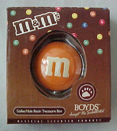 Boyds 2005 FOB Treasure Box---Cocoa's Candy Box 
