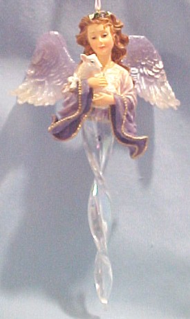 Click here to go to our selection of Collectible Boyds Charming Angel Figurine Ornaments