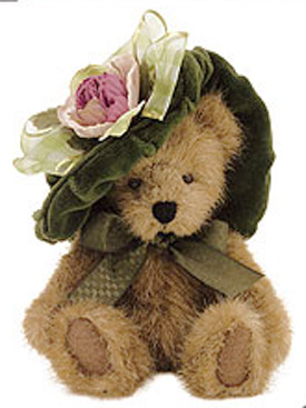 Click here to go to our selection of Boyds T.J.'s Best Dressed de Bearvoire Teddy Bear Family