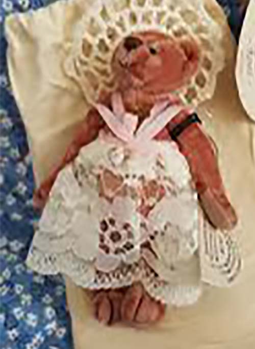 Ganz Cottage Collectibles Miniatures Rosie the Burgundy Teddy Bear in Lace Dress Ganz Cottage Collectibles Miniatures Rosie the Burgundy Teddy Bear in Lace Dress
- fully jointed plush Teddy Bear